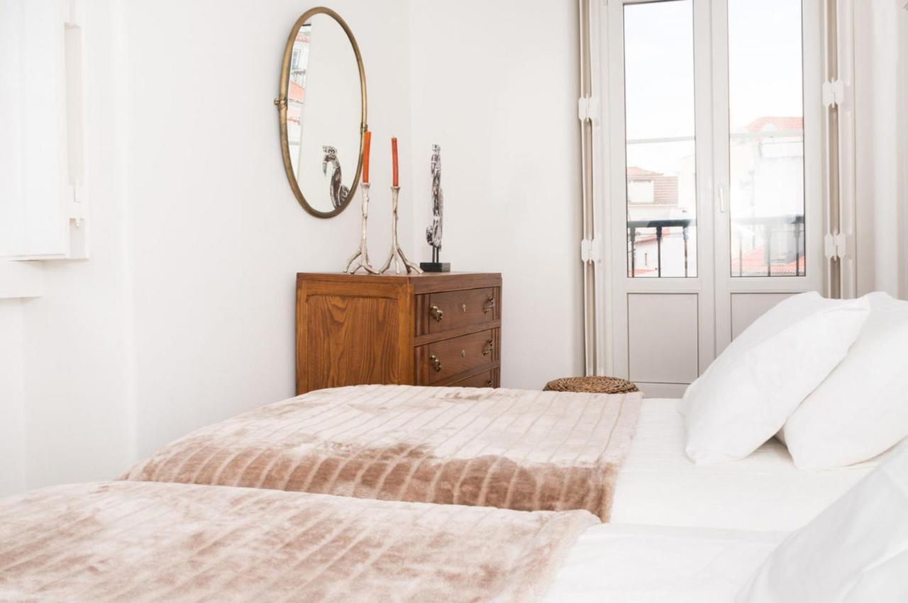 Stylish Lisbon Apartment In Alfama Exteriör bild