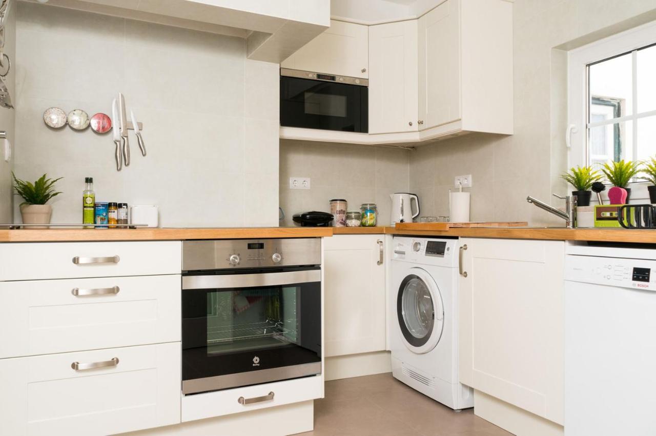 Stylish Lisbon Apartment In Alfama Exteriör bild