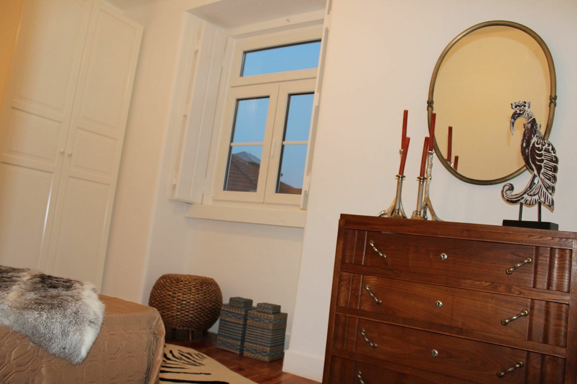 Stylish Lisbon Apartment In Alfama Exteriör bild